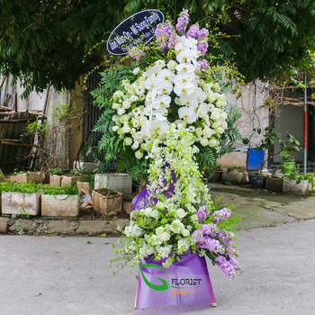 Beautiful condolence funeral flowers Saigon