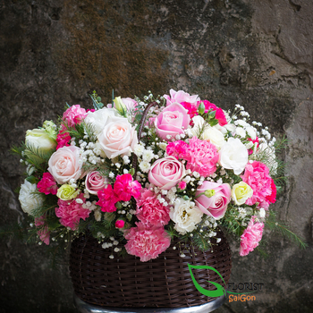 Pink flower arrangement for birthday