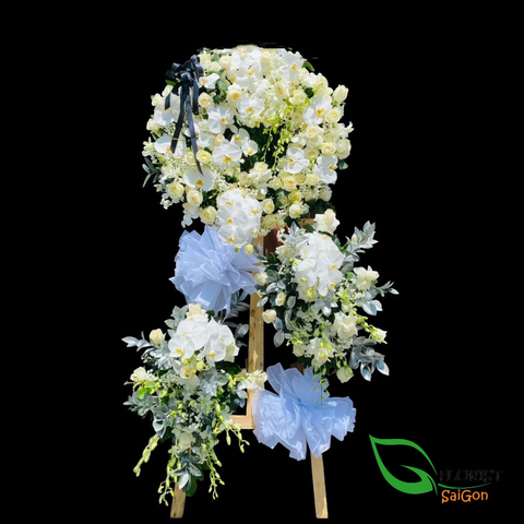 Premium flower wreath delivery Saigon