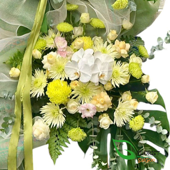 Buy green flower stand in Saigon
