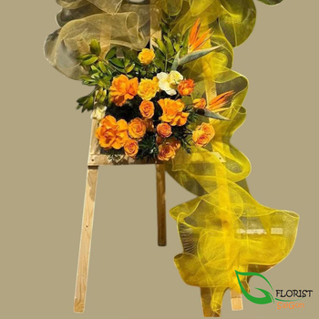 Online cheap flower stand in HCMC