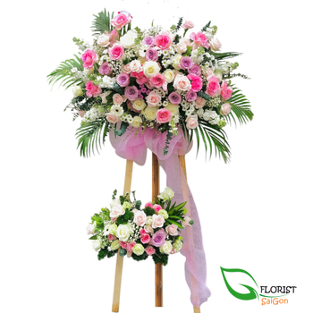 Pink grand opening flower