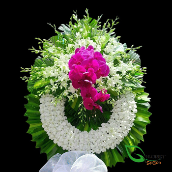 Heartfelt condolence flowers in Ho Chi Minh city