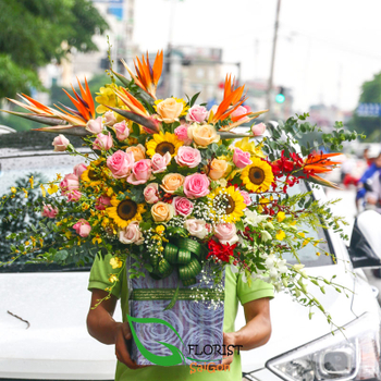 Birthday flowers gifts Saigon