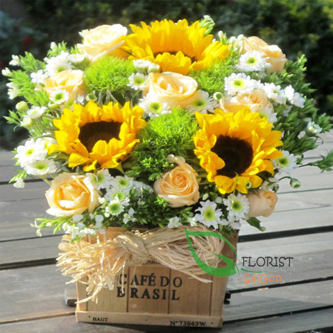 Send birthday flowers basket to Hochiminh