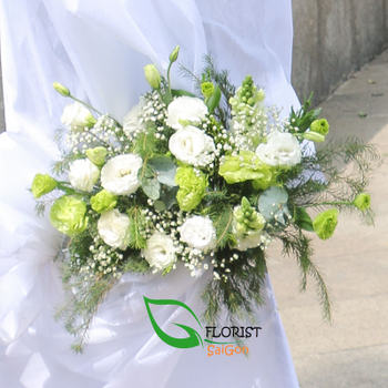 green and white sympathy flower arrangements Saigon