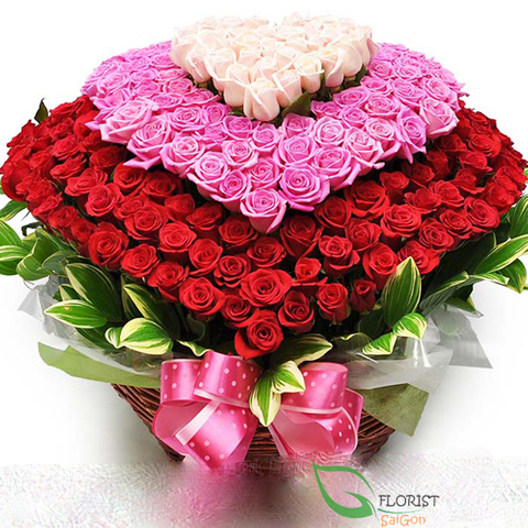 Heart by flowers for girlfriend in Saigon