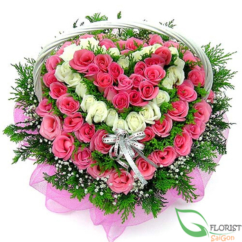 Heart flowers from beautiful roses