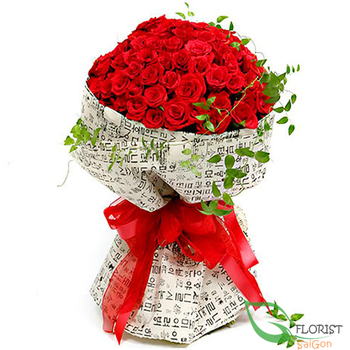99 red roses of hand bouquet