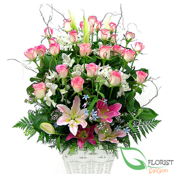 Beautiful pink flower arrangement