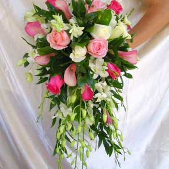 WEDDING BOUQUETS PINK ROSE