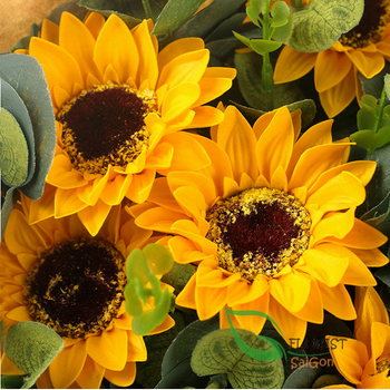 Sunflowers bouquet for birthday in Hochiminh