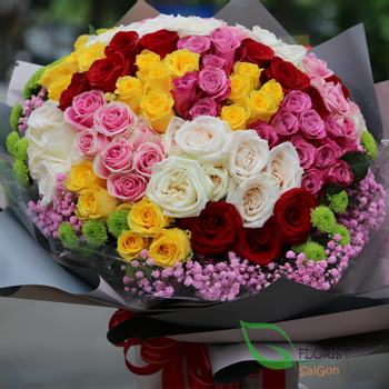colored rose bouquet in Saigon