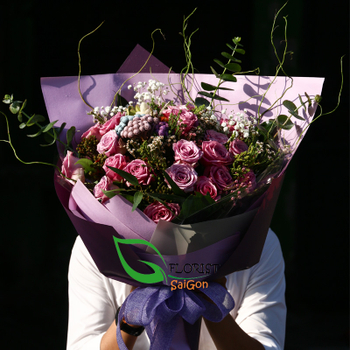 Purple rose bouquet delivery Saigon