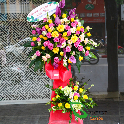 Saigon opening ceremony flower stand