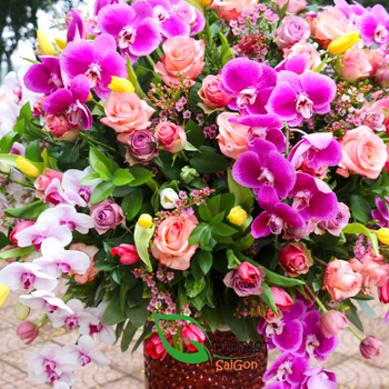 Premium grand opening flower stand delivery Saigon