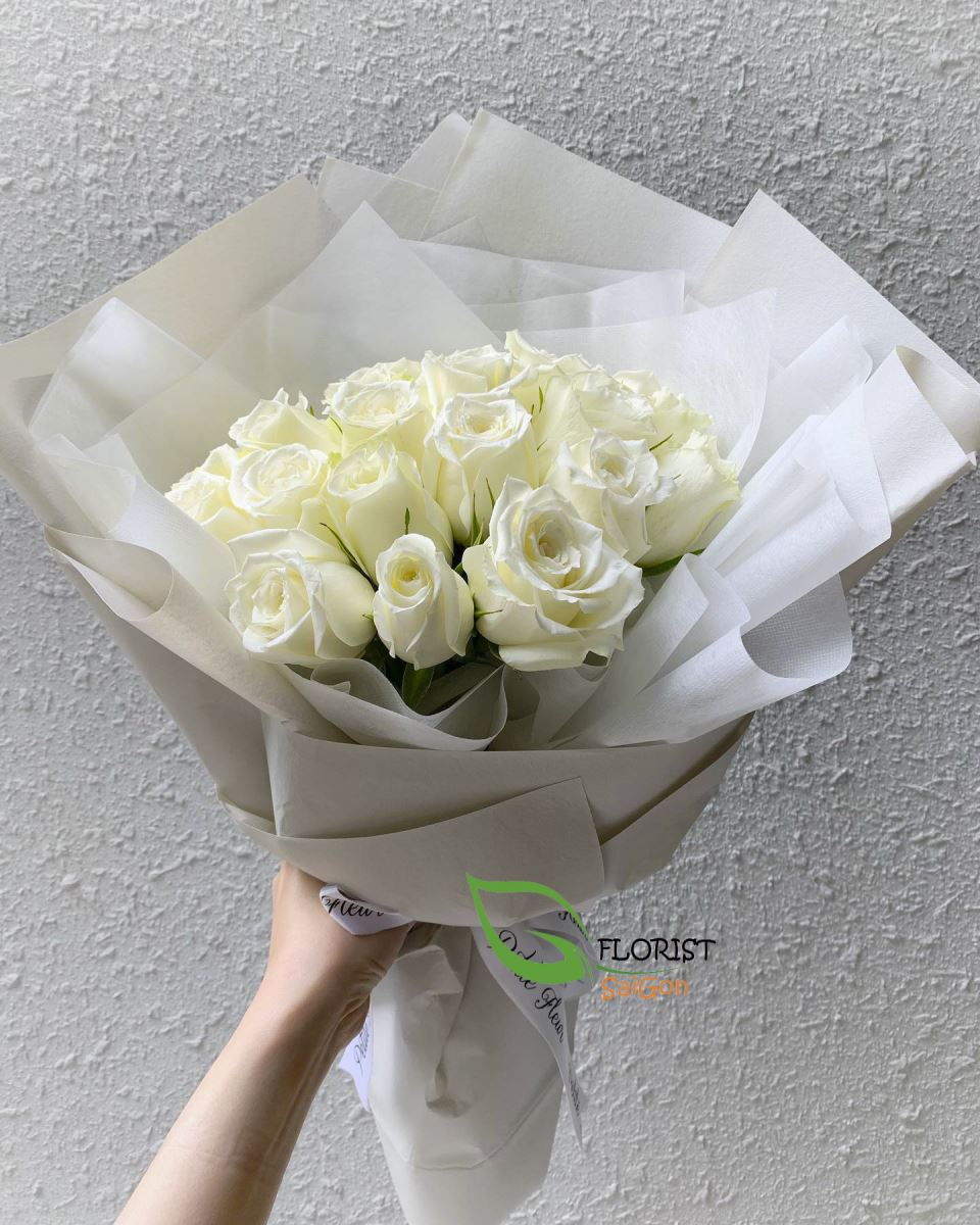 white rose bouquet for Valentines day 