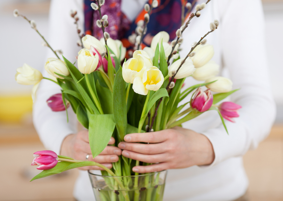 How to make cut flowers last longer