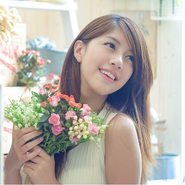 Order flowers online at Florist Saigon
