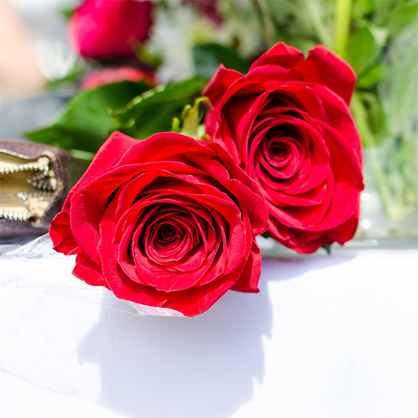 Why choose red roses for Valentines day