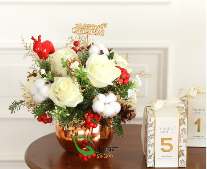best Christmas flower arrangement Saigon