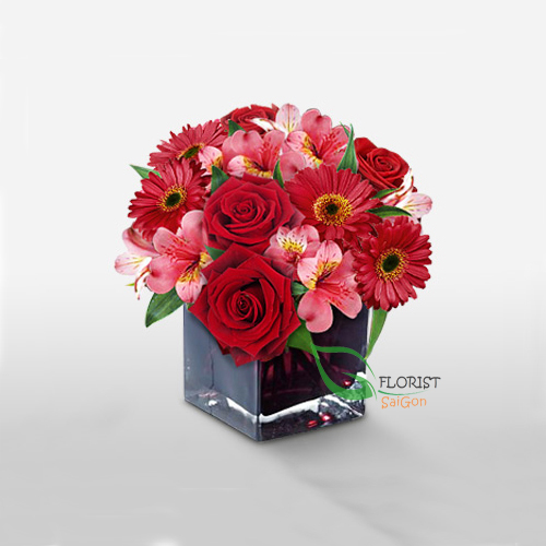 Saigon flowers in vase delivery sameday