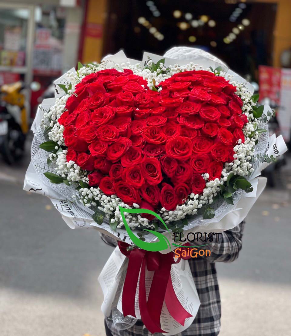 Rose heart bouquet