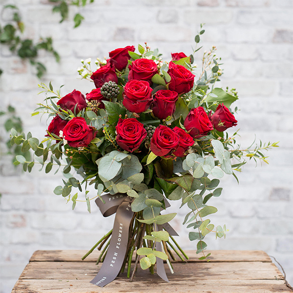Bouquet of long stem red rose