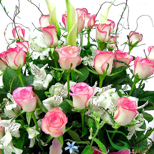 Beautiful pink flower arrangement delivery