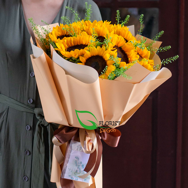 Send best sunflower bouquet to Saigon