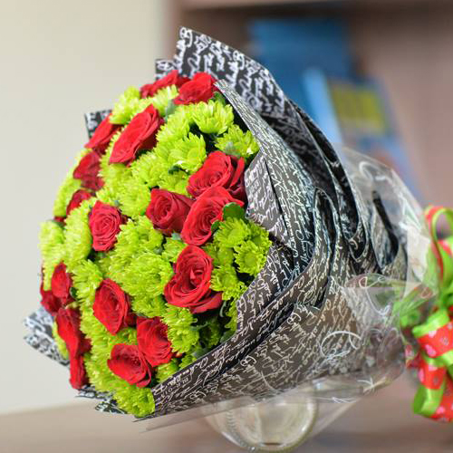 Christmas flowers bouquet free delivery in Saigon