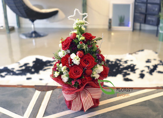 ​Christmas flowers tree delivery in Saigon