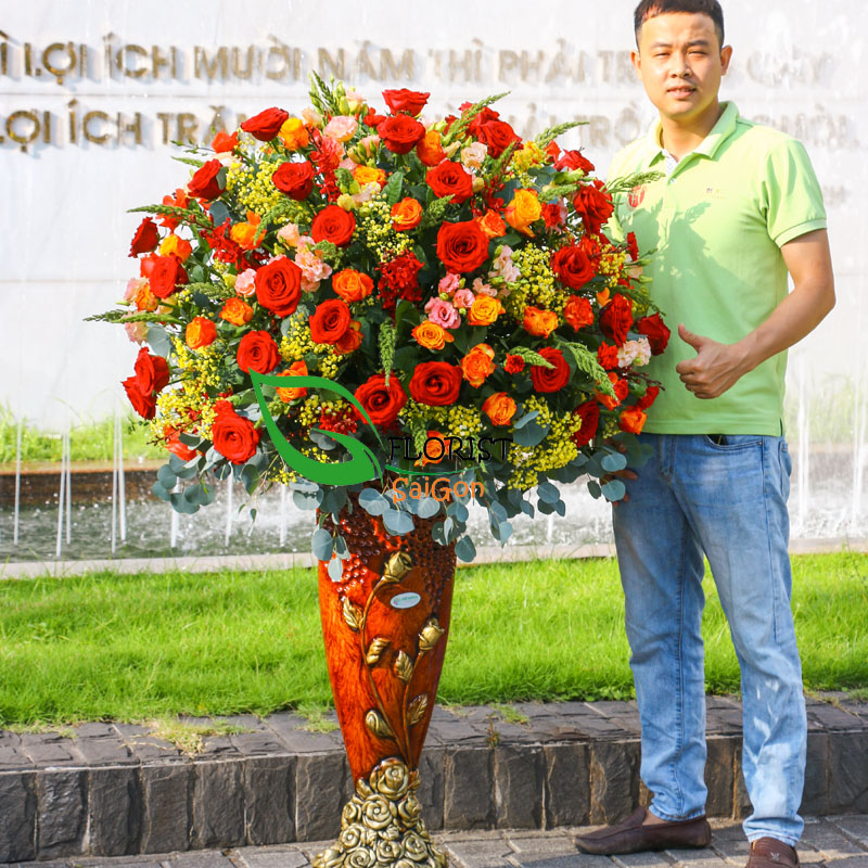 Best flower arrangement for VIP Customers in Saigon