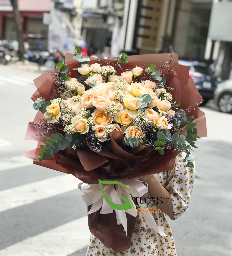 send birthday flowers online to Saigon