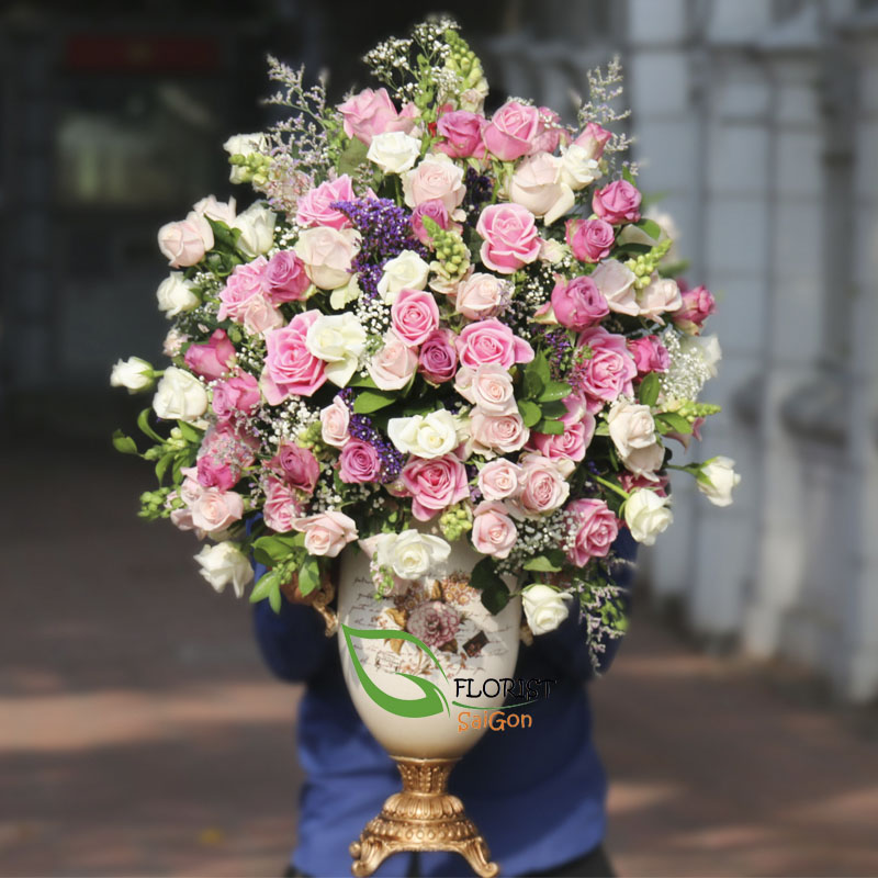 Send happy birthday flowers to Saigon