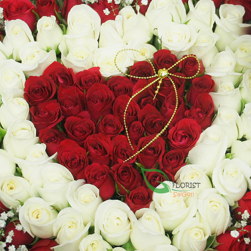 heart shaped roses box in saigon