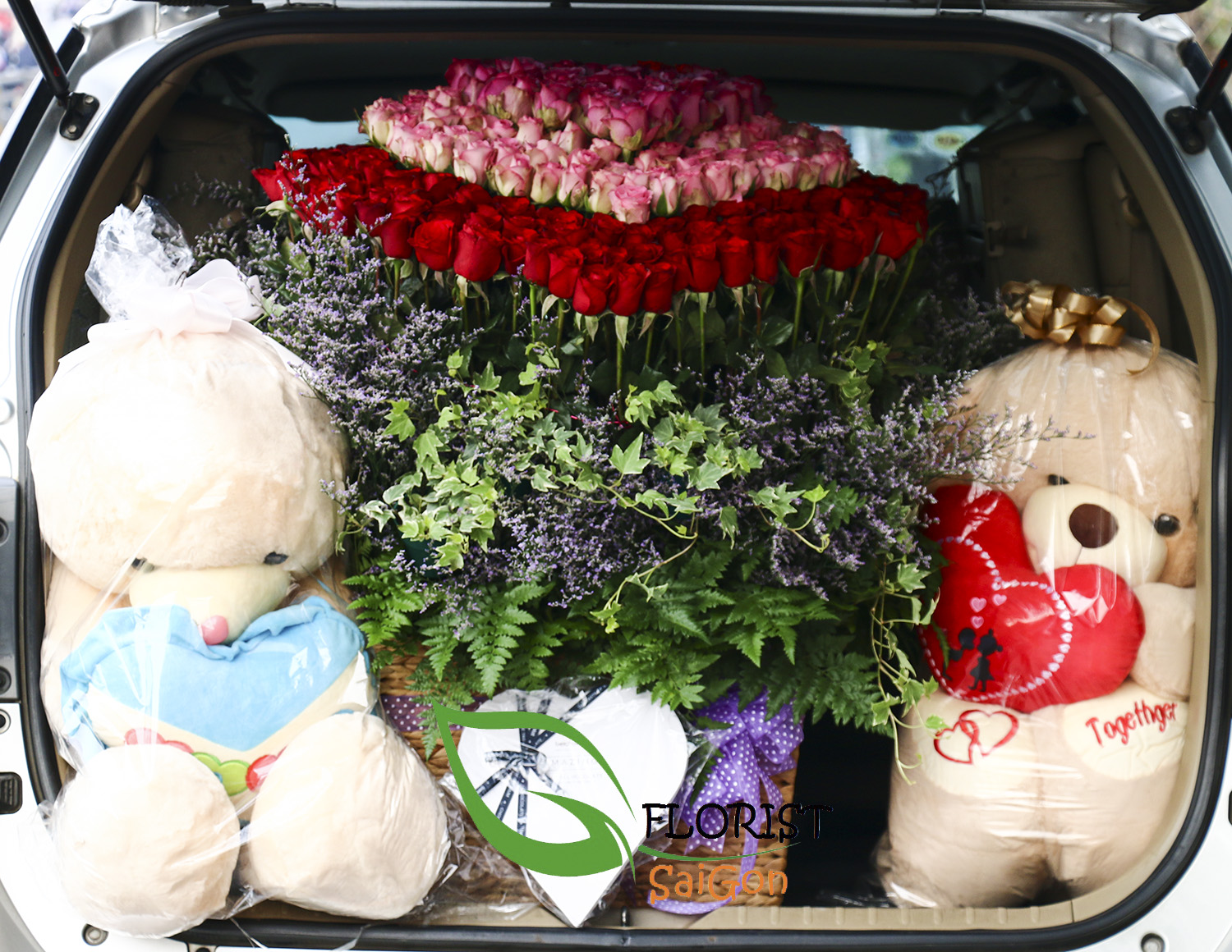 Large heart shaped roses and gifts delivery Saigon