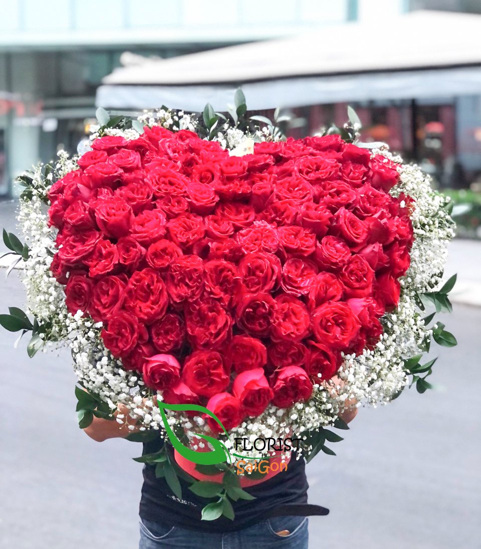 Send Valentines day flowers to Saigon