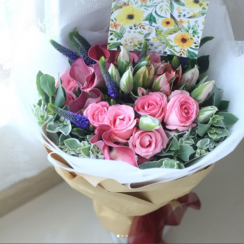 Sending flowers to Saigon, Vietnam