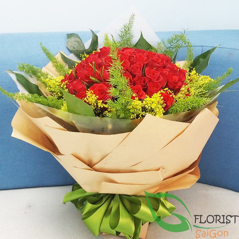 Send love flowers to girlfriend in Saigon