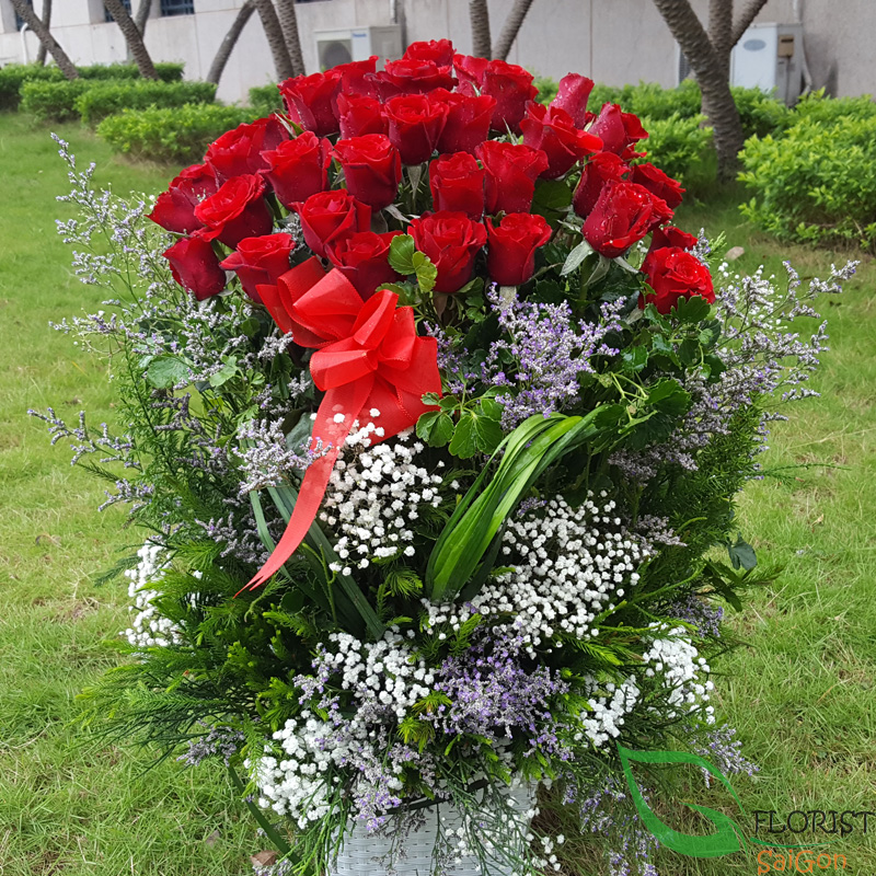 Send love flowers to Saigon Hochiminh city vietnam