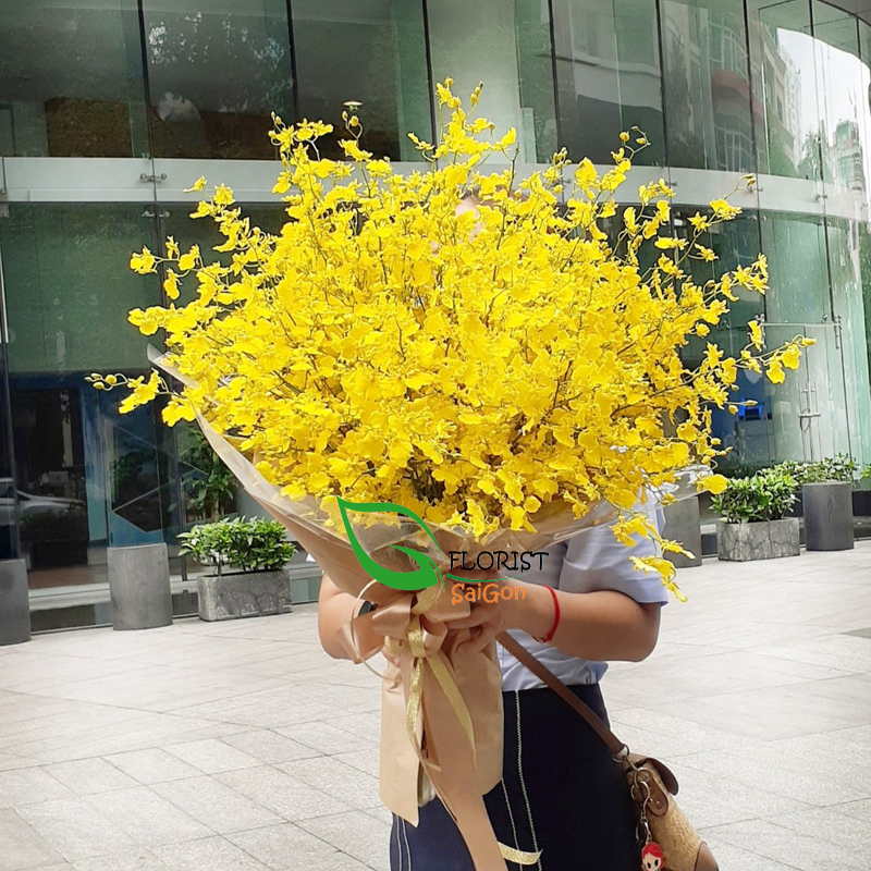Best birthday flowers for your mom in Saigon