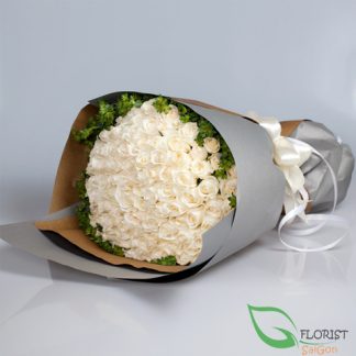 99 white roses bouquet