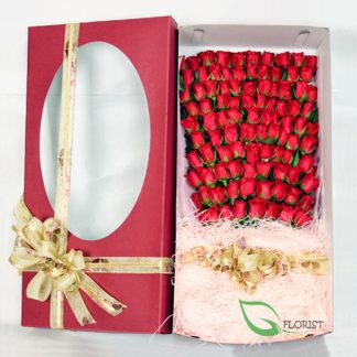 Box of 99 red roses delivered Saigon