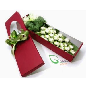 Box of white roses