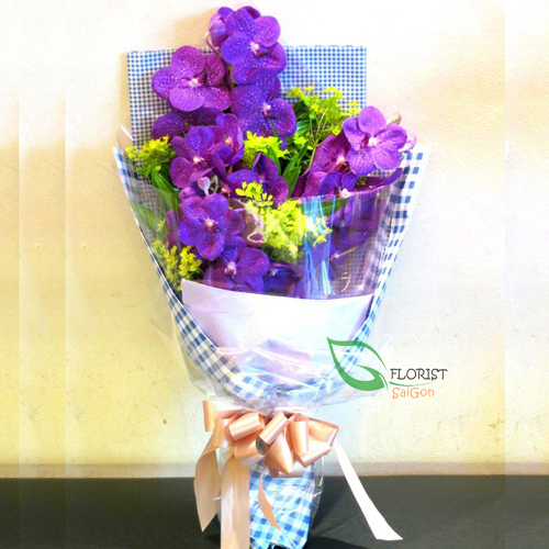 purple orchid flower bouquet in HCMC