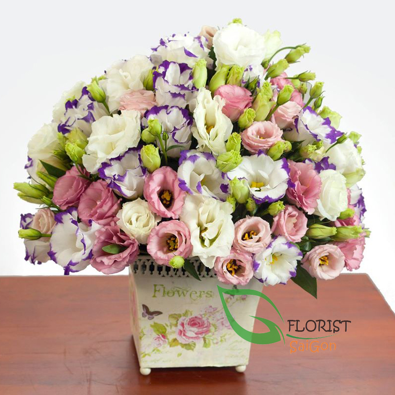 Basket of lisianthus flowers