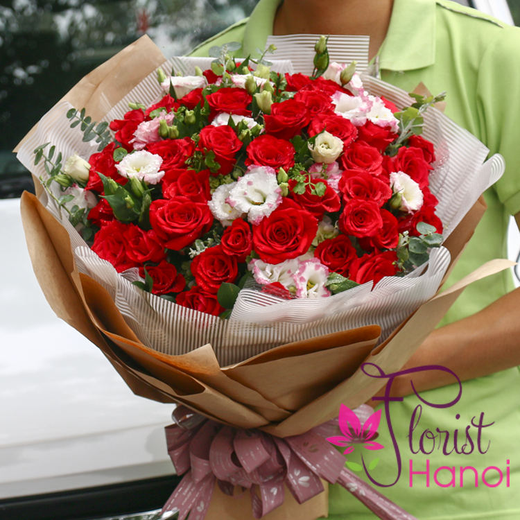 Hanoi beautiful love flowers for girlfriend