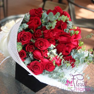 Birthday flowers free delivery in Hanoi