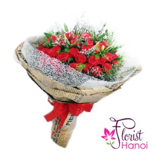Bouquet of lovely red roses Vietnam flower shop